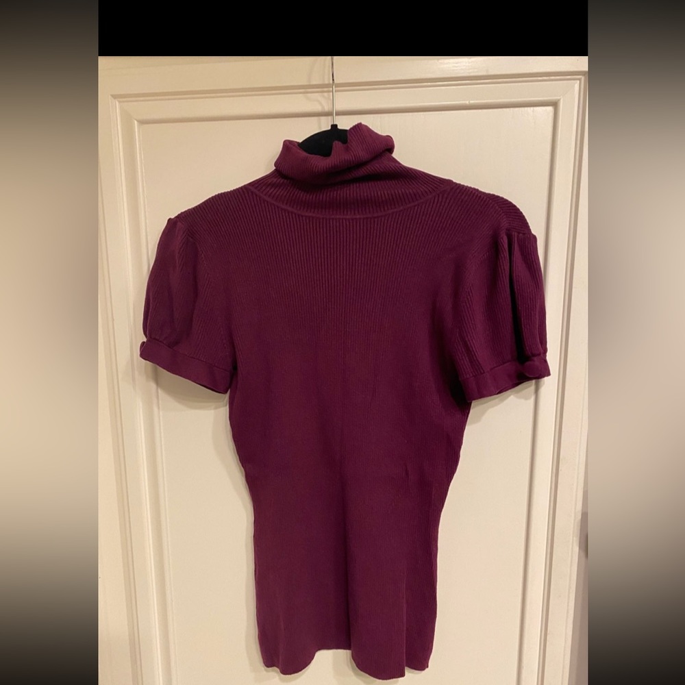 INC WOMENS WINE COLOR
TURTLENECK SHORT SLEEVE
SWEATER MEDIUM
